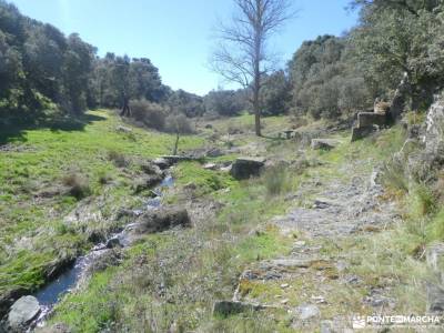 Arribes de Duero zamoranos - Acantilados asombrosos; senderos de montaña parque natural cañon de rio